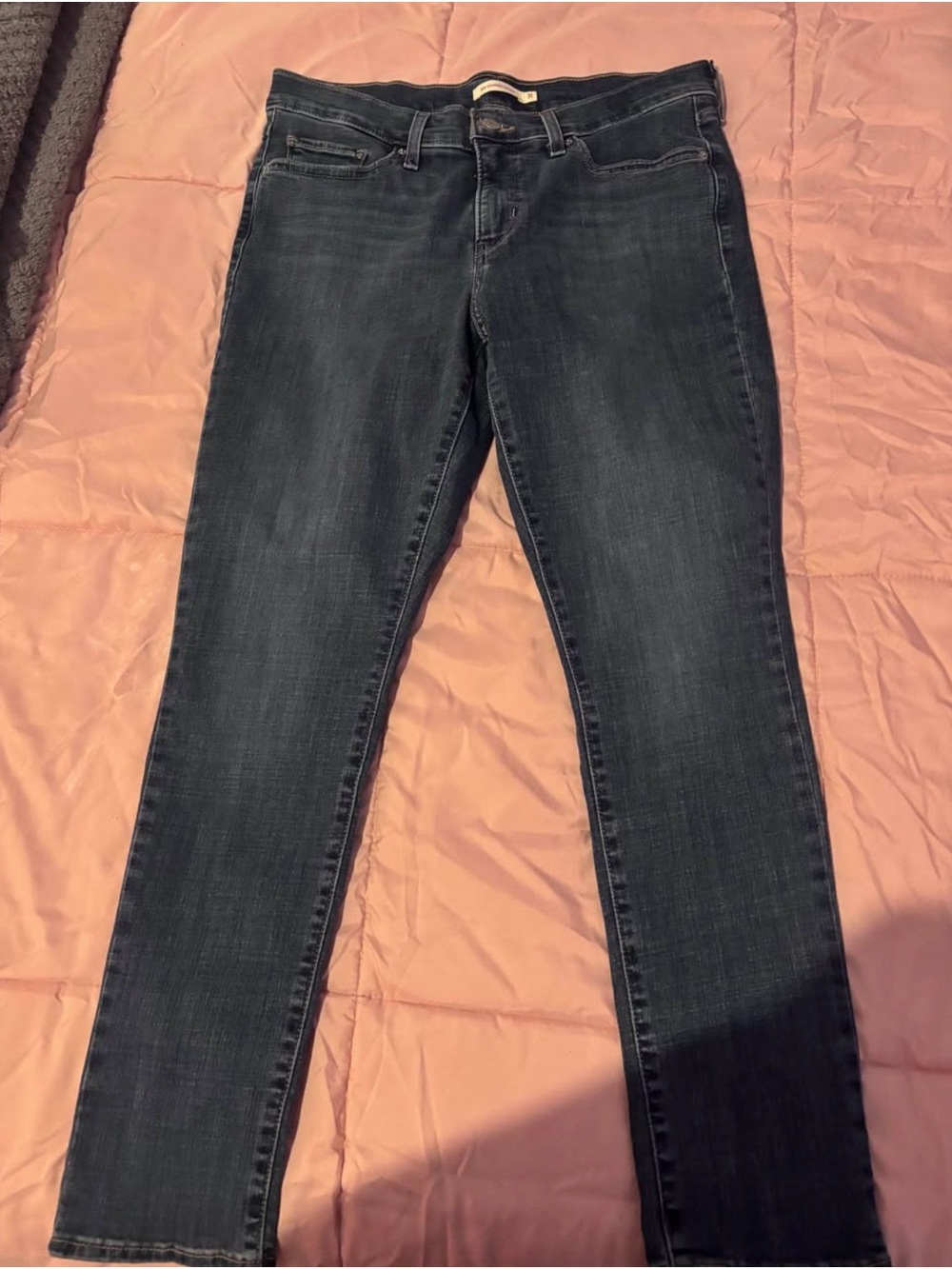 Levi's Women's Skinny Jeans in Dark Blue Wash